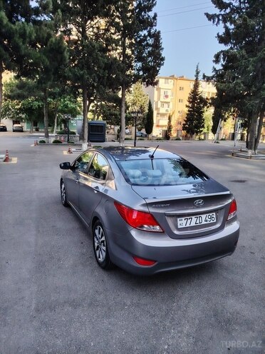 Hyundai Accent-9
