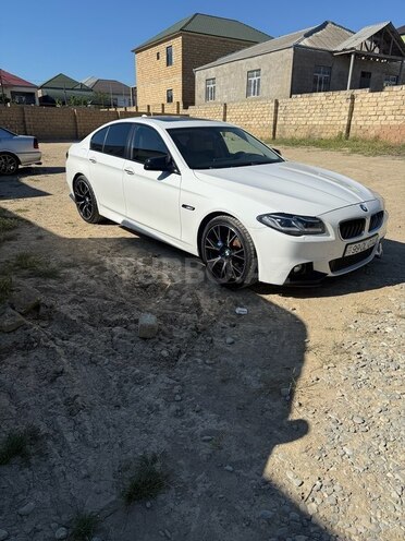 BMW 528-9