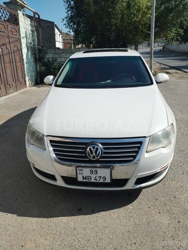 Volkswagen Passat-1