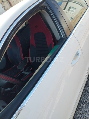 Volkswagen Passat-6