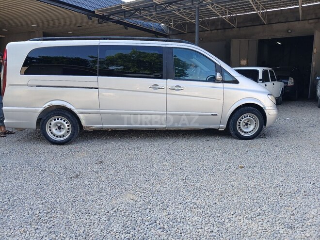Mercedes Viano-6