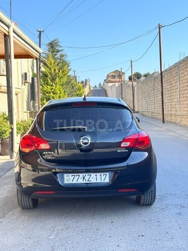 Opel Astra-2