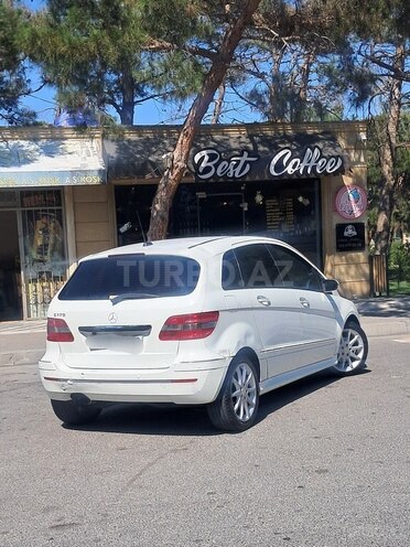 Mercedes B 170-6