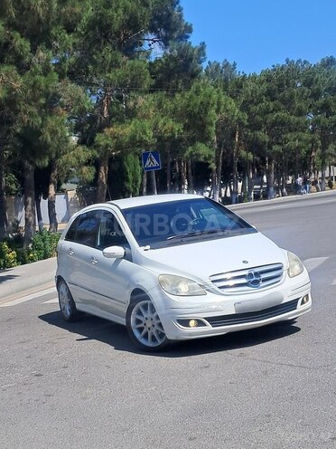 Mercedes B 170-1