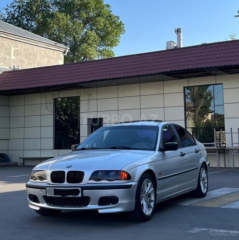 BMW 318-10