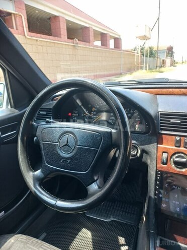 Mercedes C 180-7