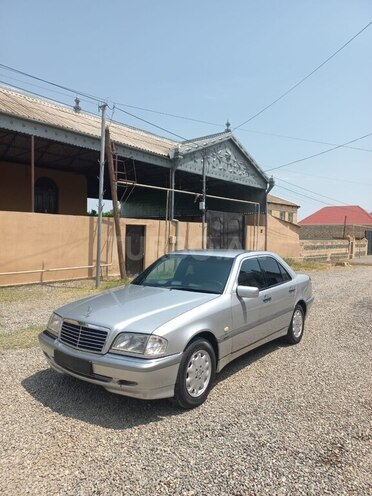 Mercedes C 180-2