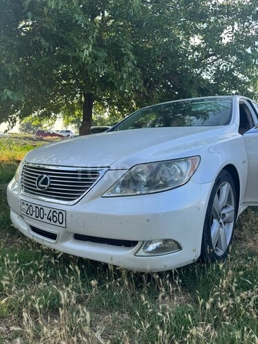 Lexus LS 460-1