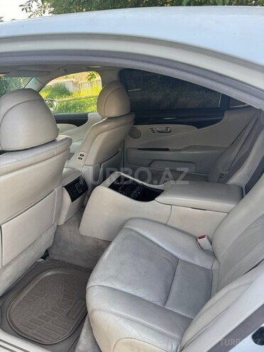 Lexus LS 460-7
