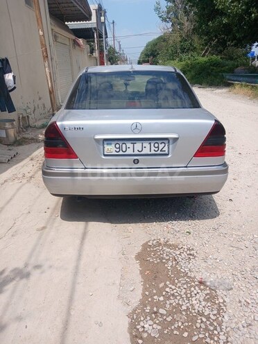 Mercedes C 200-2