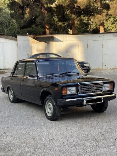 LADA (VAZ) 2107-1