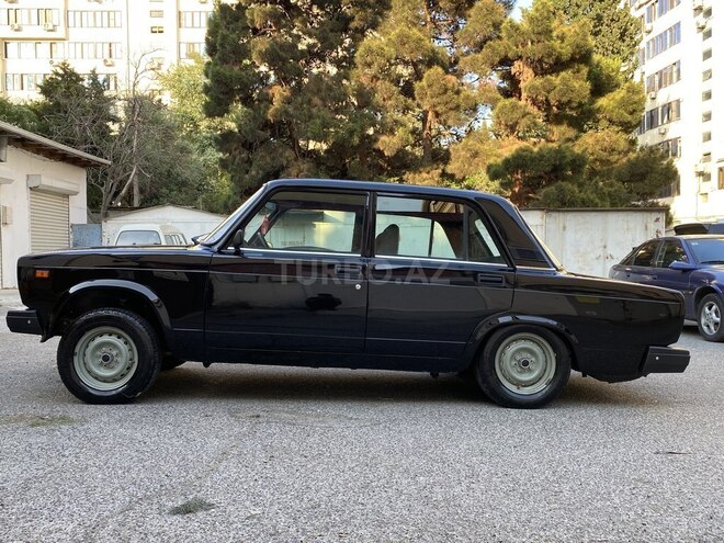 LADA (VAZ) 2107-4