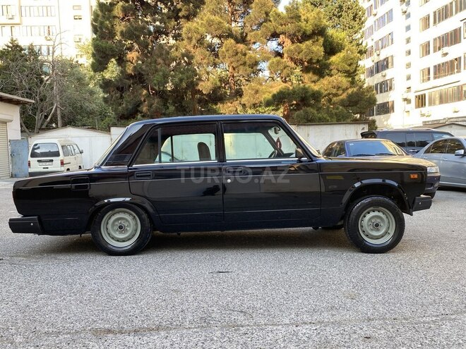LADA (VAZ) 2107-5