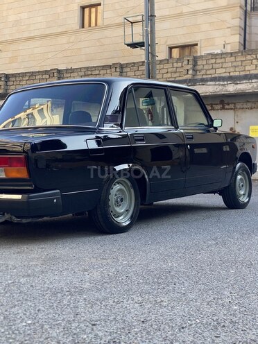 LADA (VAZ) 2107-10