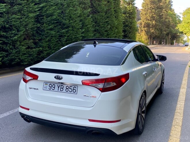 Kia Optima-4