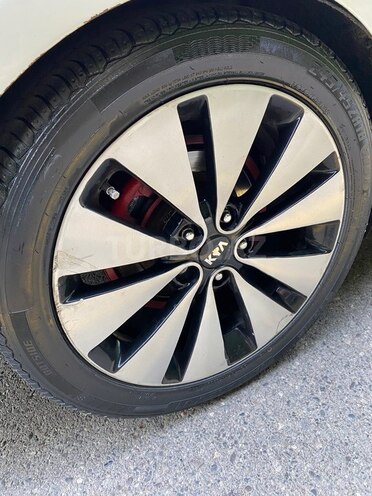 Kia Optima-7