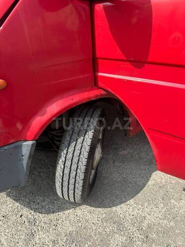 Ford Transit-6