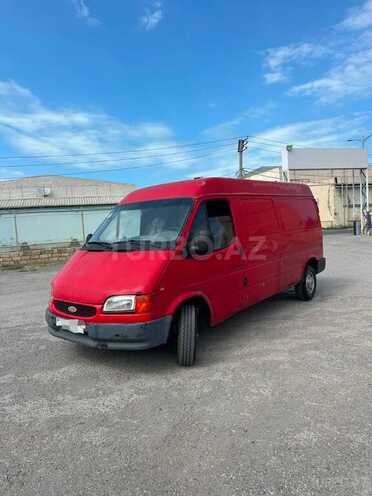 Ford Transit-2