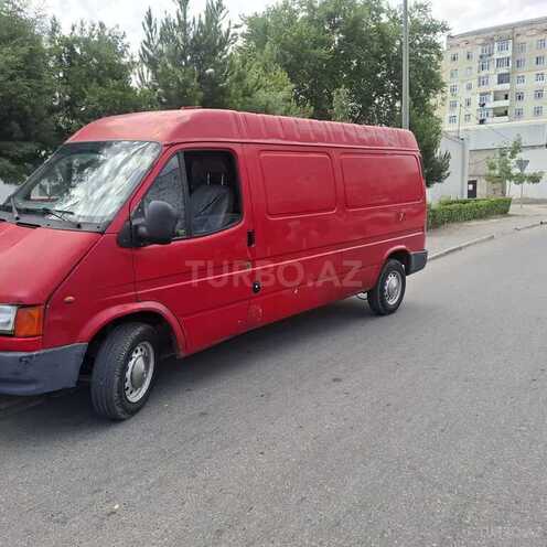 Ford Transit-10