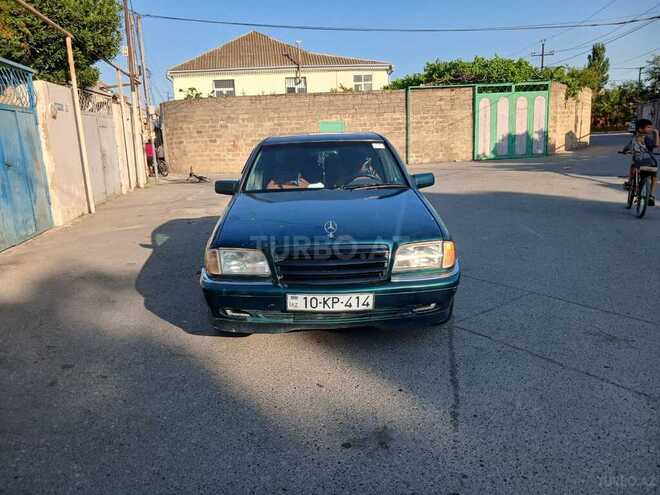 Mercedes C 220-1