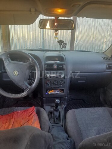 Opel Astra-9