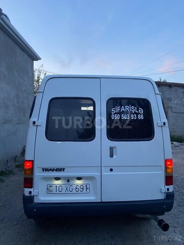 Ford Transit-2