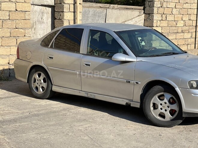 Opel Vectra-3