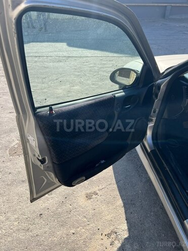 Opel Vectra-9