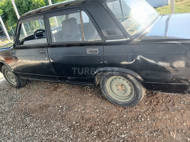 LADA (VAZ) 2107-4
