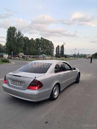 Mercedes E 220-4