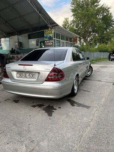 Mercedes E 220-3