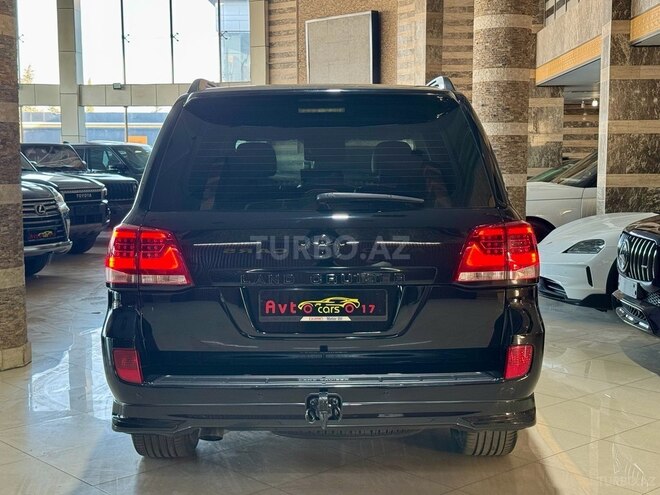 Toyota Land Cruiser-6