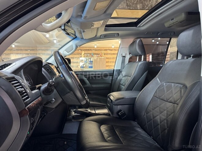 Toyota Land Cruiser-8
