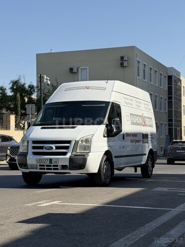Ford Transit-2