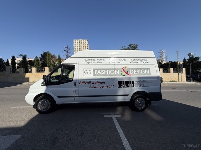 Ford Transit-5