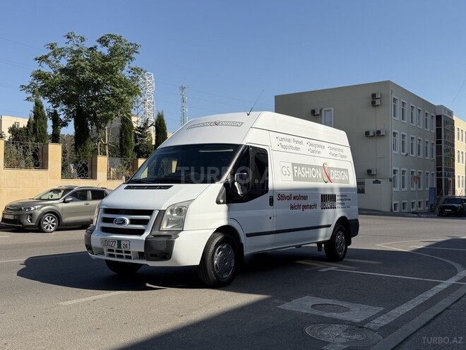 Ford Transit-4