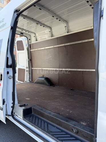 Ford Transit-18