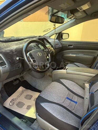 Toyota Prius-9