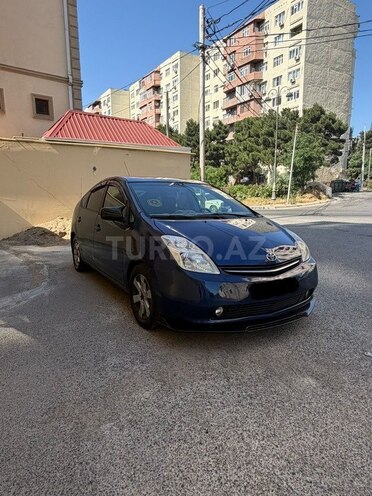 Toyota Prius-2