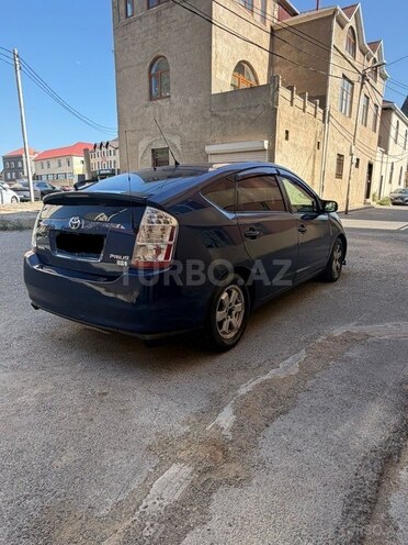 Toyota Prius-8