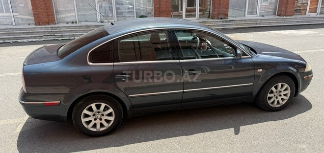 Volkswagen Passat-5