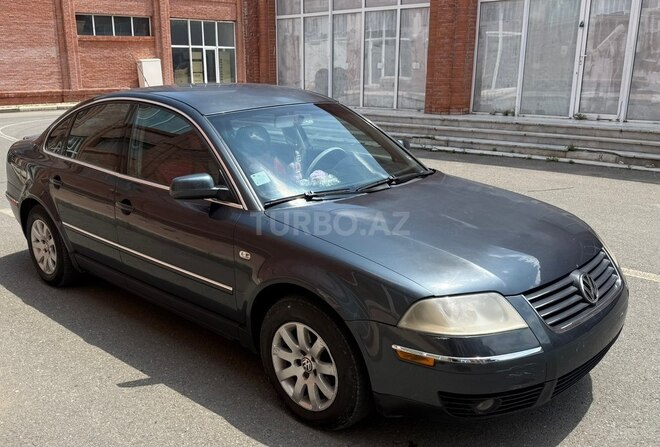 Volkswagen Passat-4