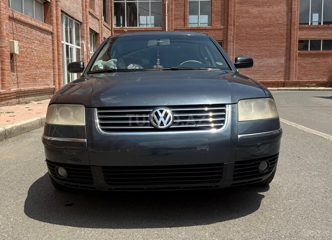 Volkswagen Passat-2