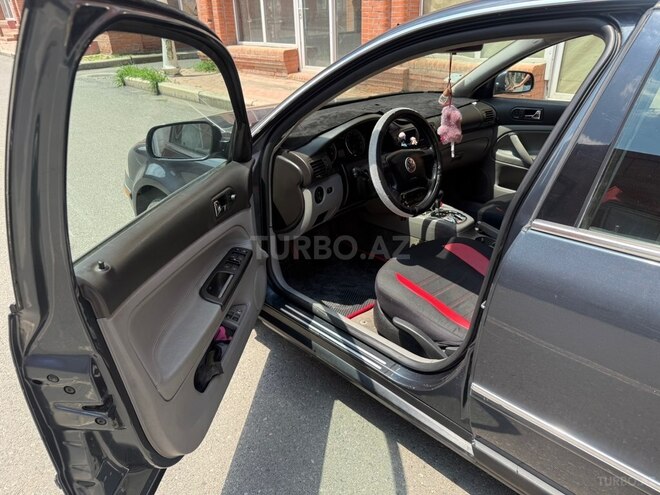 Volkswagen Passat-10