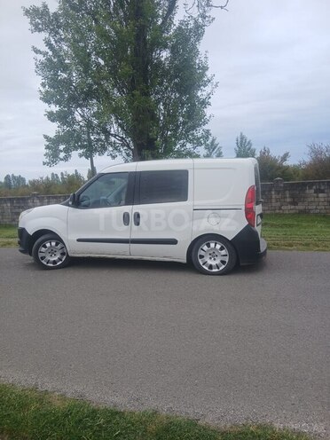 Fiat Doblo-4