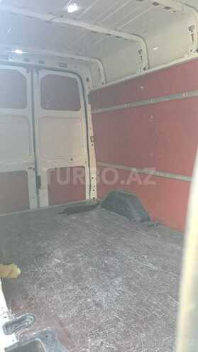 Ford Transit-8