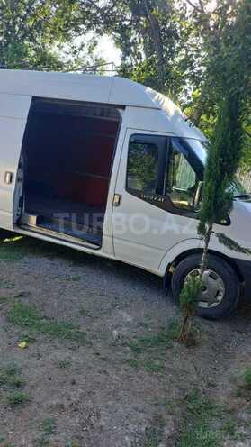 Ford Transit-4