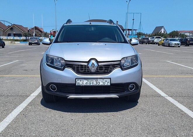 Renault Sandero Stepway-2