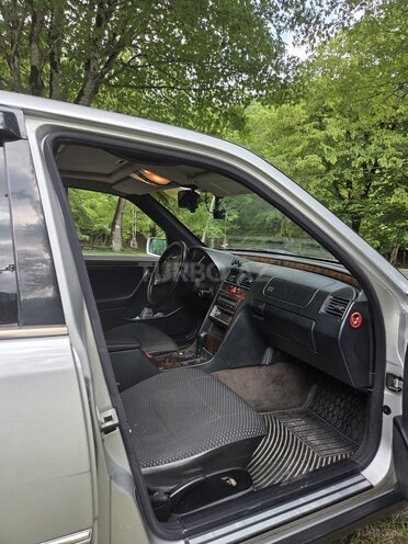 Mercedes C 180-8