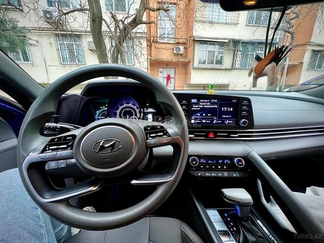 Hyundai Elantra-6